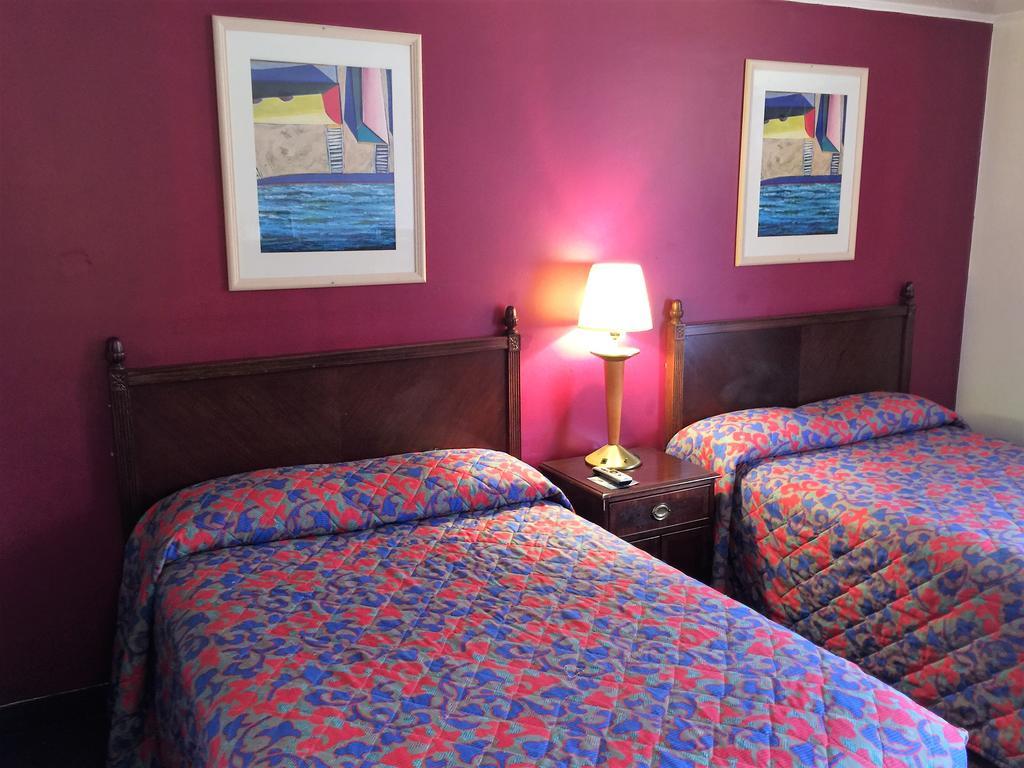Budget Inn Wrightstown Zewnętrze zdjęcie